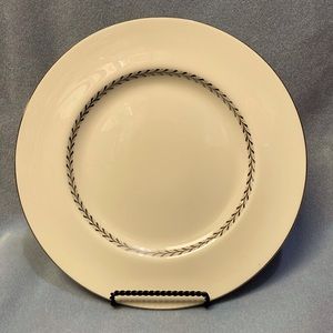 Pickard Silver Wreath Dinner Plate